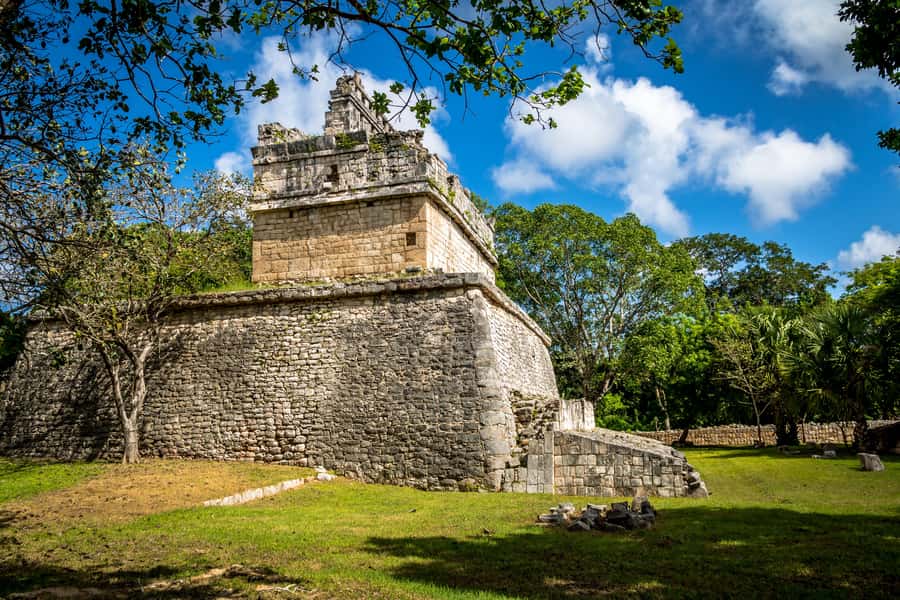 From Cancun: Early access to Chichen Itza - Cancun Pickup and the Ride to Chichén Itzá (How the morning starts)