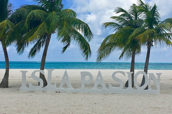 Holbox and Passion Island Full-Day Tour with Cenote, Transportation and Lunch - Food and Drinks: What’s Included, What Costs Extra