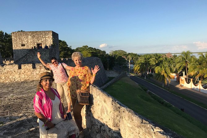Holbox tour from Cancun and Riviera Maya - Lunch on Holbox: Good Food Potential, Plus the Usual Pay-Extra Reality
