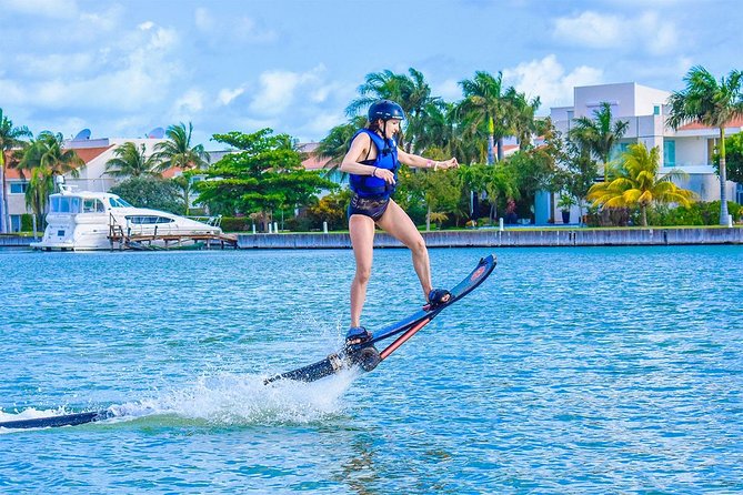 Hoverboard Flight in Cancun - Throttle control, hovering, and the up-to-30-feet moment
