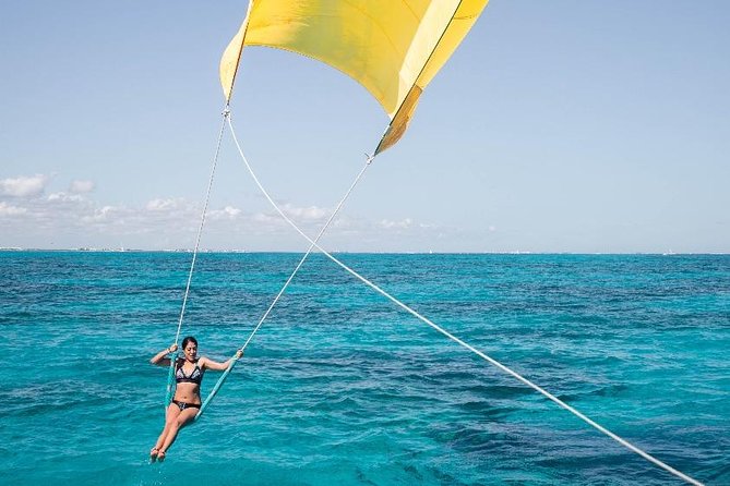 Isla Mujeres adventure by Catamaran. Snorkel, open bar and lunch - Price and logistics: what the $65 includes, and what costs extra