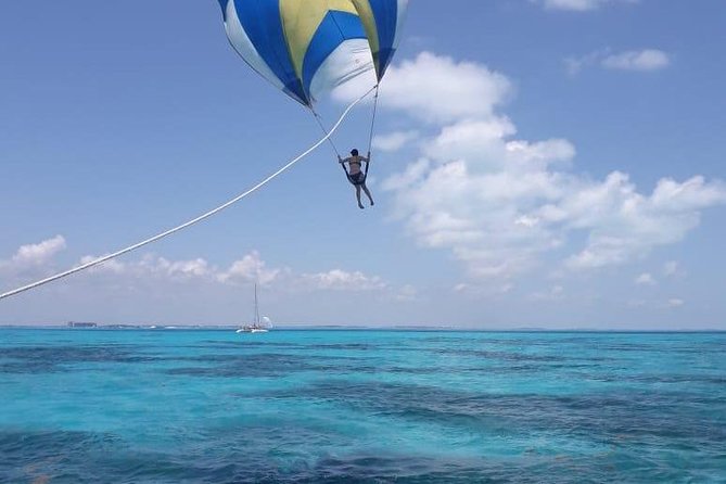 Isla Mujeres adventure by Catamaran. Snorkel, open bar and lunch - Shared pickup and boat departure: how to avoid a rough start