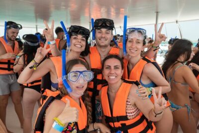 Isla Mujeres Catamaran from Cancun with Open bar and lunch - Getting to Marina Sailaway and onboard timing that matters
