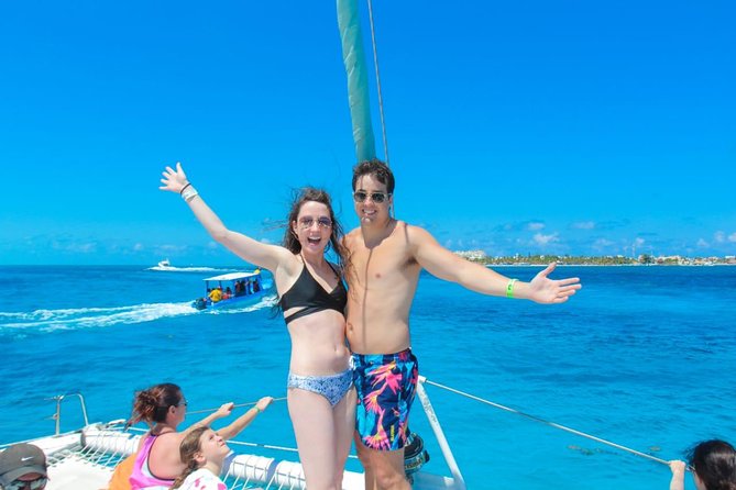 Isla Mujeres Catamaran Luxury Sailing Experience - Cancun to Isla Mujeres by luxury catamaran