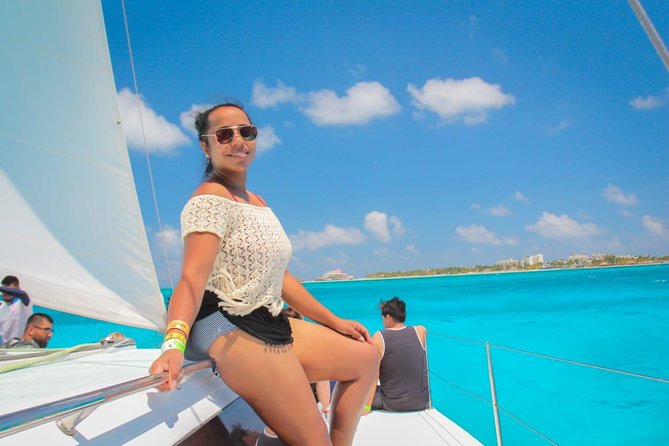 Isla Mujeres Catamaran Luxury Sailing Experience - Included meals, open bar, and how the day stays easy