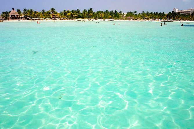 Isla Mujeres Catamaran Luxury Sailing Experience - The spinnaker and the onboard vibe: what you’re really paying for