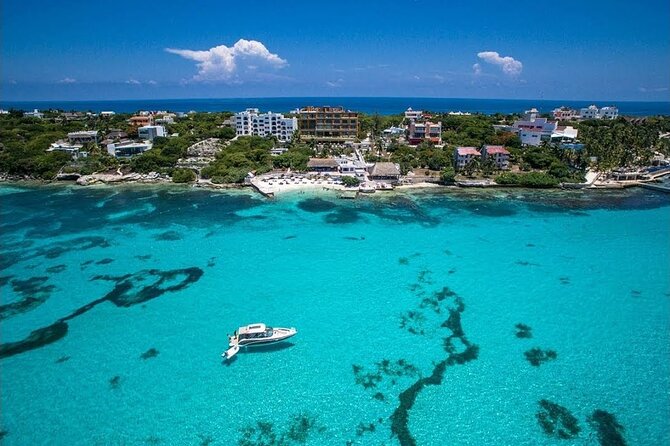 Isla Mujeres Catamaran Luxury Sailing Experience from Puerto Morelos - Food and drinks: open bar is fun, but manage expectations