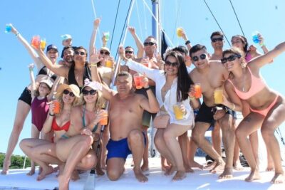 Isla Mujeres Catamaran Tour from Cancun with snorkel and Open Bar - Check-in at Marina Sailaway: the part that can set the tone