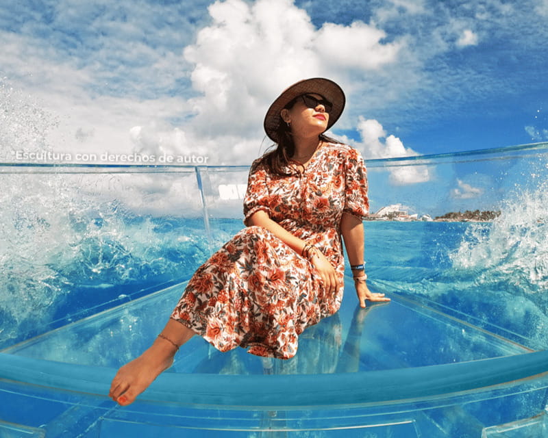 Isla Mujeres: Clear Boat Ride - Meeting Up and Getting Checked In (30 Minutes Early)