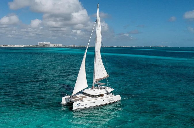 Isla Mujeres Discovery Tour - The beach club and the timing pinch