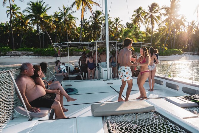 Isla Mujeres Spring Break Party Catamaran Snorkel and Open Bar - Price and extras: budgeting the real cost of the day