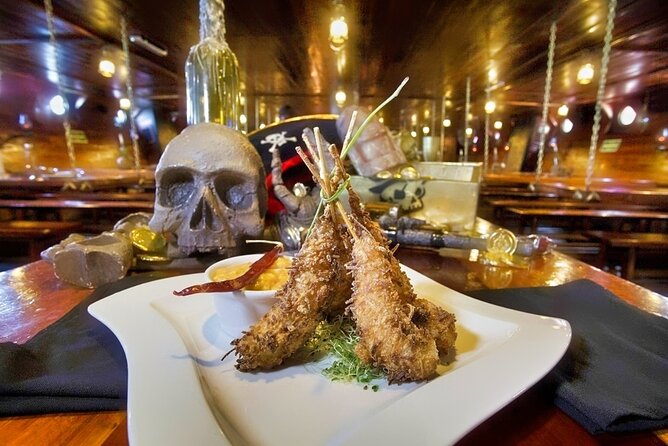 Jolly Roger Pirate Show and Dinner Cruise with Open Bar - The main pirate show: acrobatics, acting, and special effects