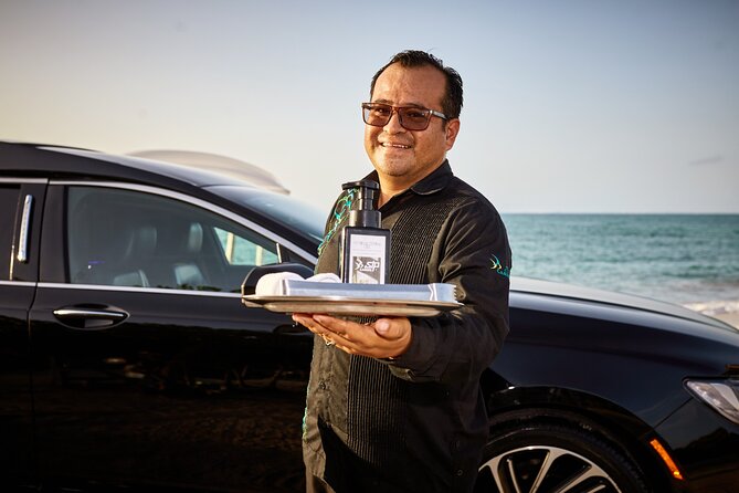 Lincoln Stretch limo from Cancun Hotel Zone to Cancun Airport - Why This Lincoln Stretch Transfer Works on a Tight Vacation Schedule