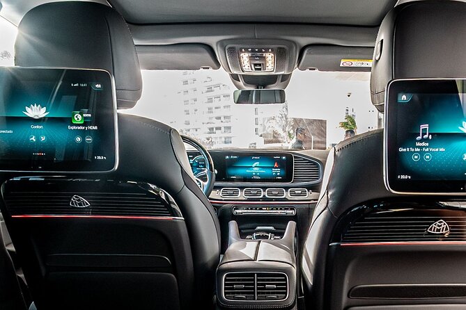 Luxury Transfers in a Mercedes Maybach GLS 600 - Finding Your Greeter Fast (and Avoiding Cancun Airport Scammers)