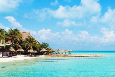 Mexico Private Transfer from Cancun hotels area to Cancun airport - Premium Sedan or 10-Seat Minibus: Comfort That Helps Everyone