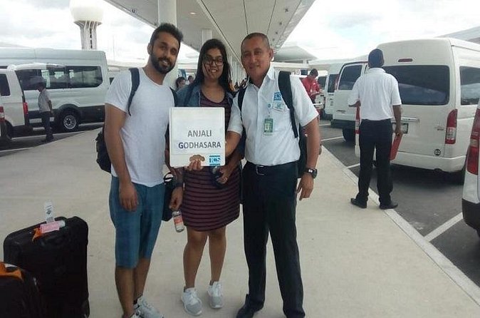 One-way private transportation Cancun Airport - Cancun Hotel Zone - Final call: should you book this Cancun Airport to Hotel Zone transfer?