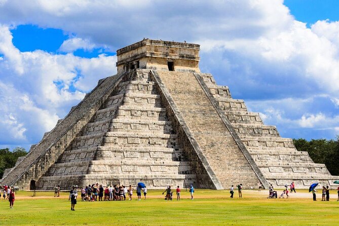 Private Chichen Itza, Cenote Ik Kil, Rio Lagartos & Las Coloradas - A 6:30am start that pays off later
