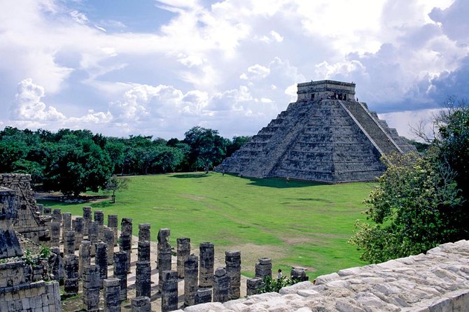 Private Day Tour to Chichen Itza, Coba and Cenote Ik Kil - Private guide and driver: what you gain beyond facts