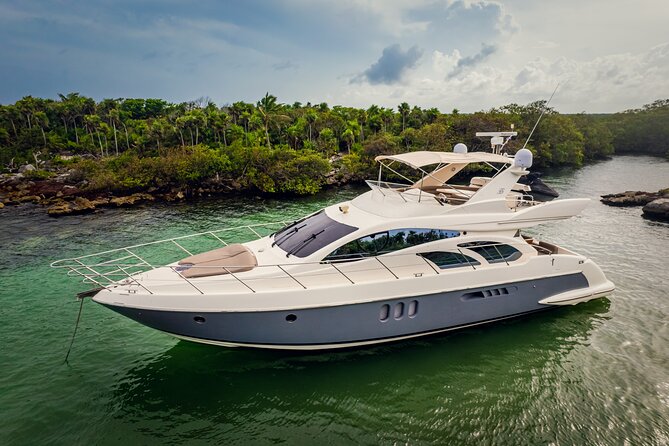 Private Luxury Sunset Dinner Cruise – 51' Leopard Yacht in Cancun - Marina Muelle Flamingos: Getting On and Not Wasting Time
