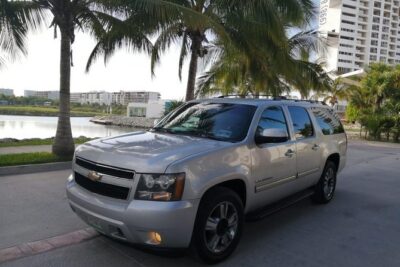 Private luxury transportation from CUN Airport to Playa del Carmen - The Texting Meet-Up System (And Why It’s the Real Value)