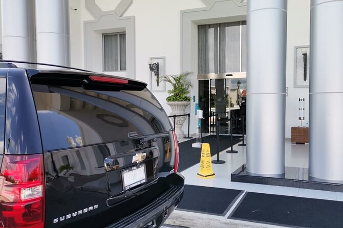 Private luxury transportation from CUN Airport to Playa del Carmen - Group Size, Shared Trips, and the Private Advantage