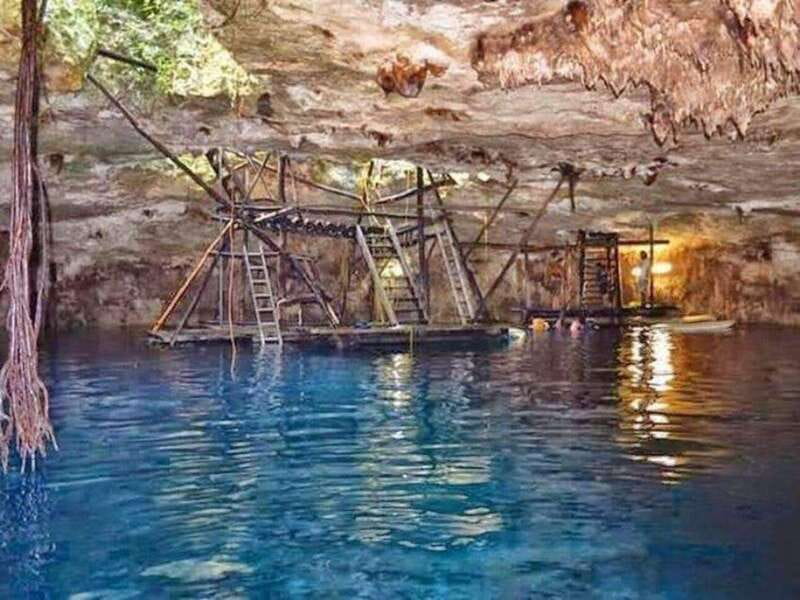 Puerto Morelos: Shopping Tour & Cenote La Noria - Tequila Factory tasting: tequila and mezcal, with a real show element