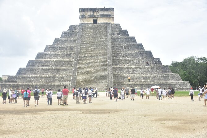Riviera Maya Tour: Chichen Itza & Ik Kil + Hubiku Cenotes - First Things First: 6:00am Pickup and Shared-Bus Reality