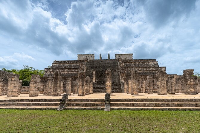 Small Group Tour to Chichen Itza, Cenote and Coba from Cancun - Lunch, water, and avoiding the food scramble