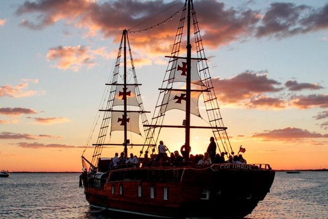 Spanish Galleon - Romantic Lobster Dinner Cruise & Live Saxophone - What to Wear and Bring for a Comfortable 2.5 Hours