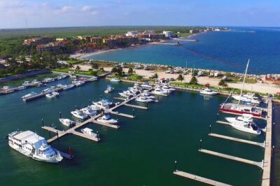 Sport Fishing at the Caribbean Sea. Enjoy an amazing time with friends & family - The boat time plan: trolling and bottom fishing with drinks
