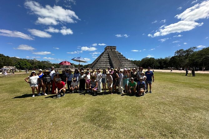 Tour to Chichen Itza-Tickets, food and cenote - Getting to Chichen Itza: comfort and a bilingual guide style